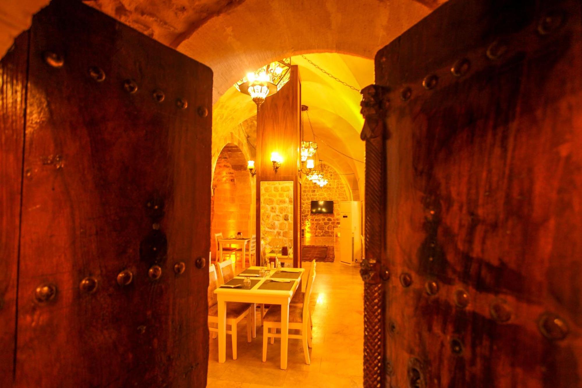 Tuğhan Hotel Mardin Buitenkant foto