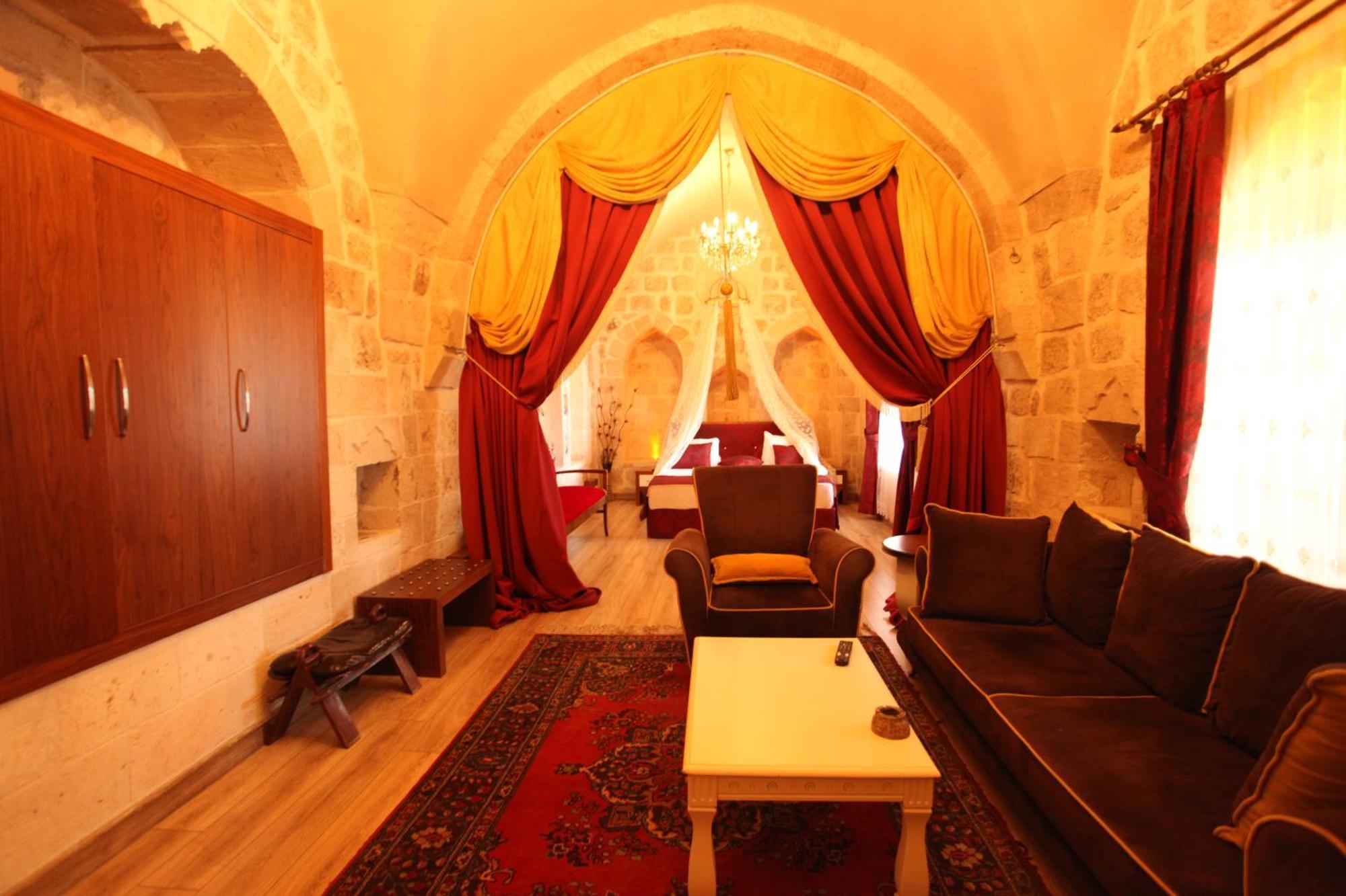 Tuğhan Hotel Mardin Buitenkant foto